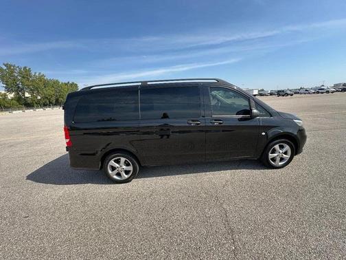 2018 Mercedes-Benz Metris Base