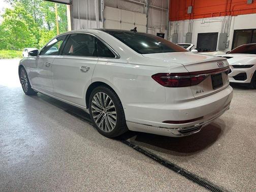 Glacier White 2019 Audi A8 L 55