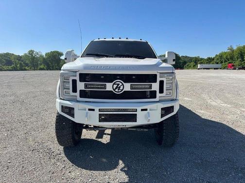 White Platinum Clearcoat Metallic 2018 Ford F-250 Platinum