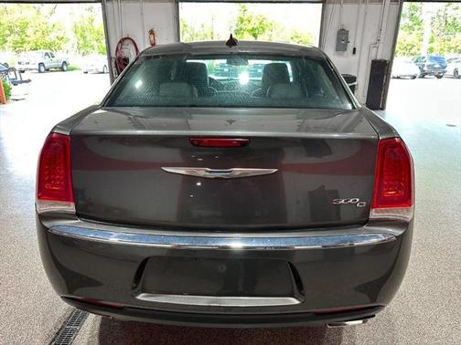 2016 Chrysler 300 S