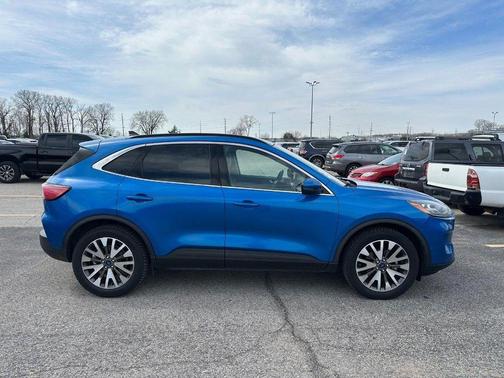Blue Metallic 2020 Ford Escape Titanium