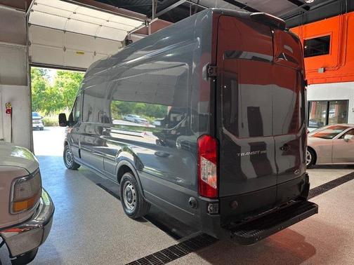 2020 Ford Transit-250 Base