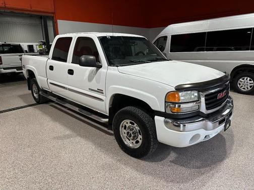 2003 GMC Sierra 2500 SLE H/D Crew Cab