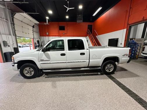 2003 GMC Sierra 2500 SLE H/D Crew Cab