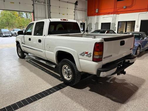 2003 GMC Sierra 2500 SLE H/D Crew Cab