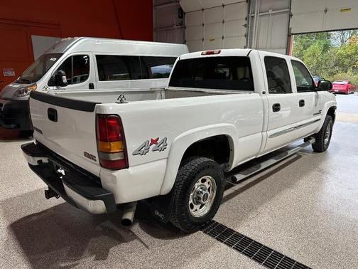 2003 GMC Sierra 2500 SLE H/D Crew Cab