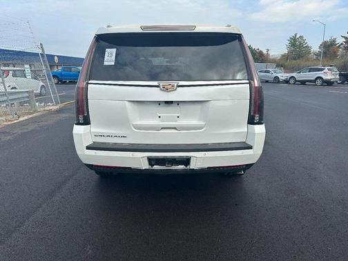 2020 Cadillac Escalade Platinum