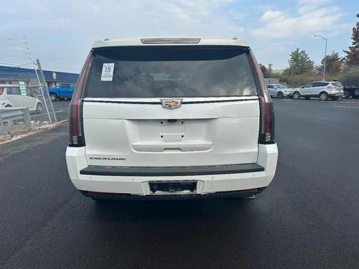 2020 Cadillac Escalade Platinum