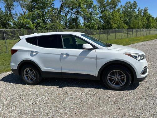 Frost White Pearl 2017 Hyundai Santa Fe Sport 2.4L