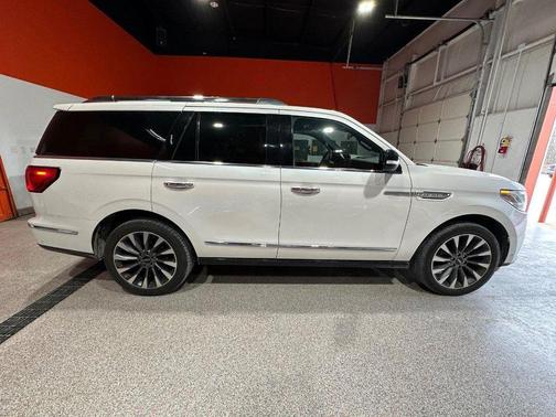 2018 Lincoln Navigator Select