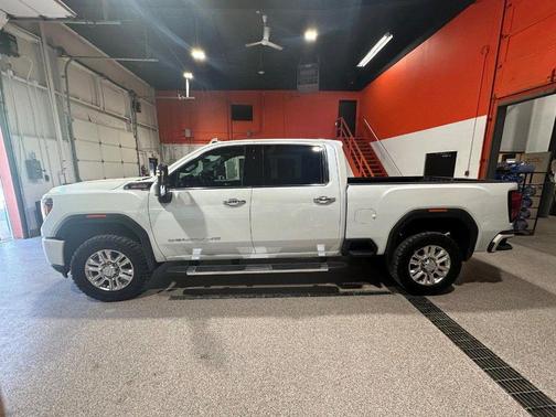 White Frost Tricoat 2020 GMC Sierra 3500 Denali