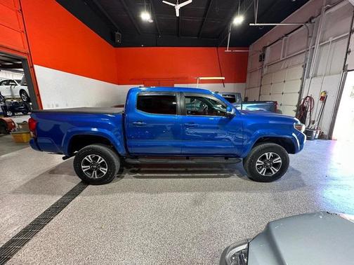 2017 Toyota Tacoma TRD Sport