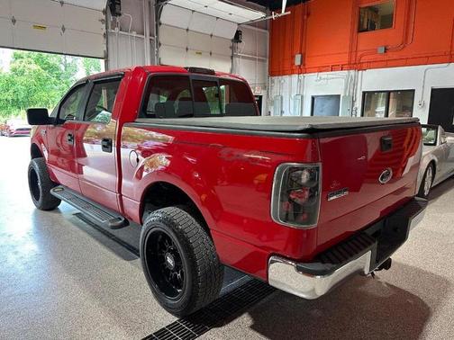 2005 Ford F-150 XLT SuperCrew