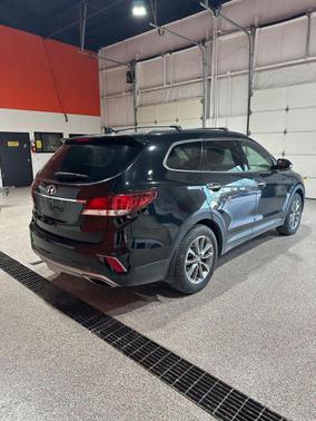 Becketts Black 2018 Hyundai SANTA FE SE
