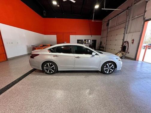 2017 Nissan Altima 2.5 SR