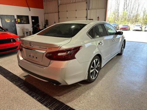 2017 Nissan Altima 2.5 SR