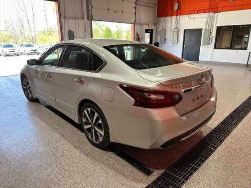 2017 Nissan Altima 2.5 SR