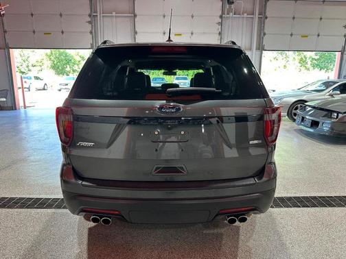 2019 Ford Explorer Sport