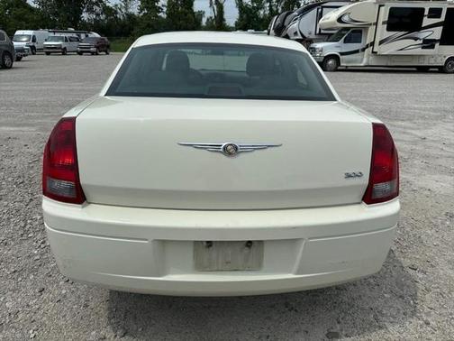 2007 Chrysler 300 Base