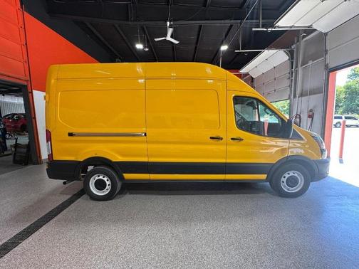 2021 Ford Transit-250 Base