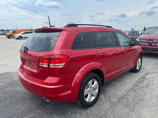 Redline 2 Coat Pearl 2019 Dodge Journey SE