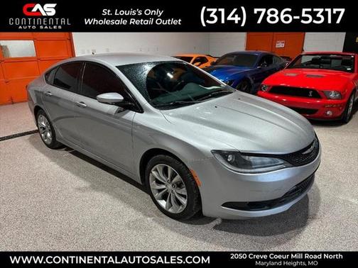 2015 Chrysler 200 S