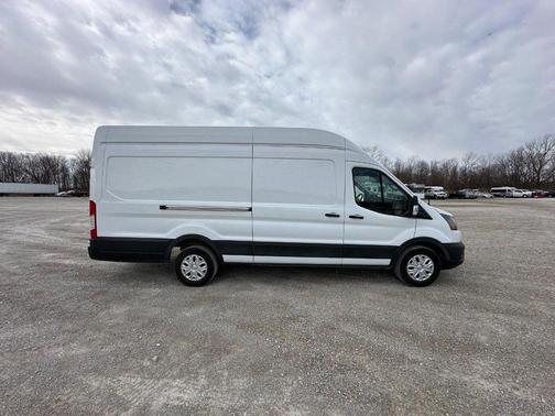 2022 Ford Transit-350 Base