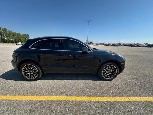 2018 Porsche Macan S