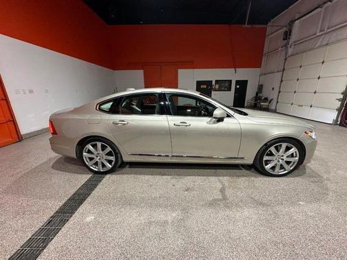 2017 Volvo S90 T6 Inscription
