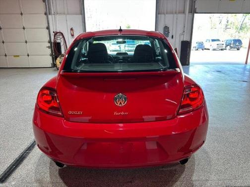 2012 Volkswagen Beetle Base