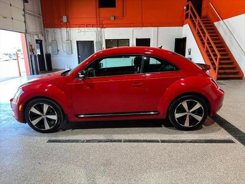 2012 Volkswagen Beetle Base