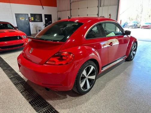 2012 Volkswagen Beetle Base