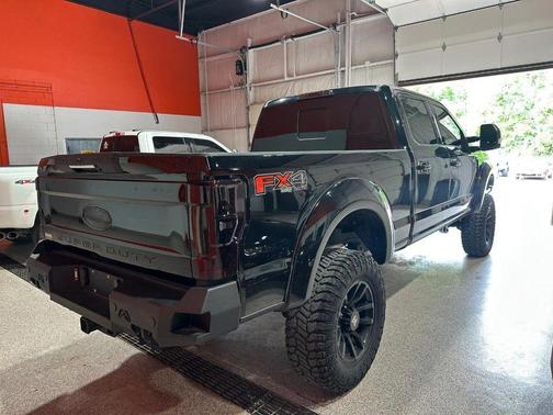 Black Metallic 2019 Ford F-250 Lariat