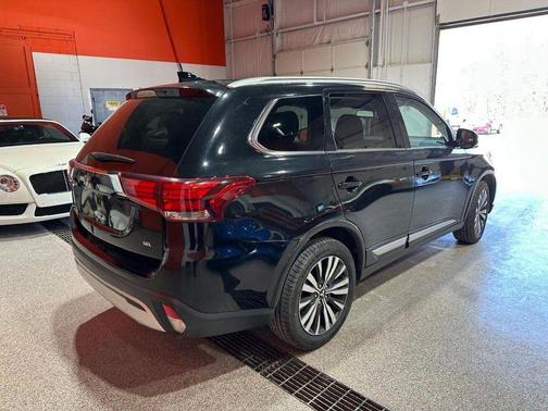 2020 Mitsubishi Outlander SEL