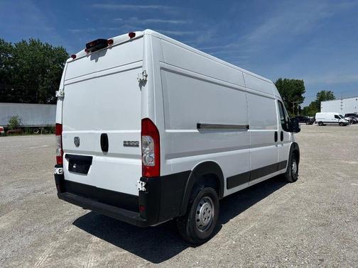 Bright White Clearcoat 2023 RAM ProMaster 2500 High Roof