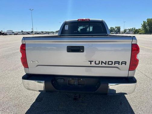 2018 Toyota Tundra SR5