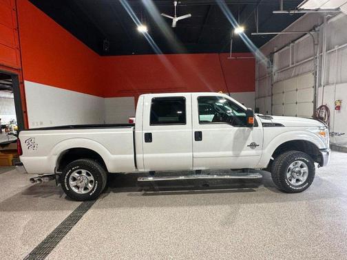 Oxford White 2016 Ford F-250 XLT