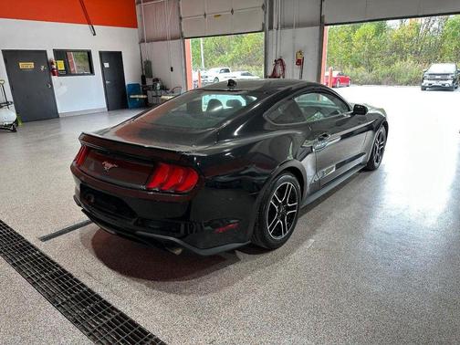 2020 Ford Mustang EcoBoost