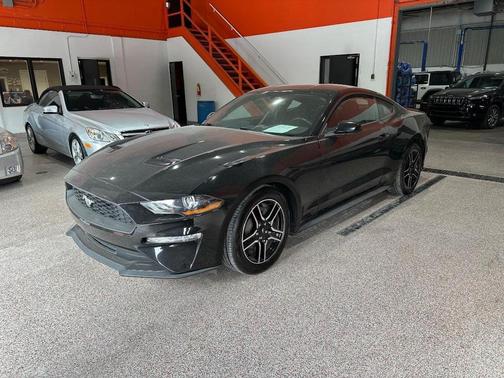 2020 Ford Mustang EcoBoost