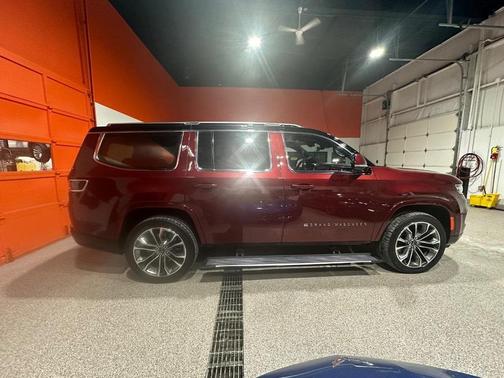 2022 Jeep Grand Wagoneer Series III