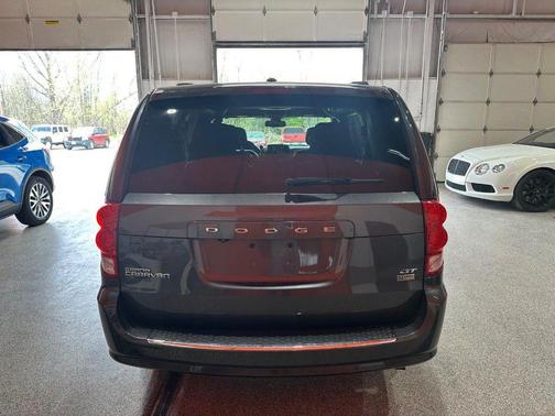 Granite Crystal Metallic Clearcoat 2018 Dodge Grand Caravan GT