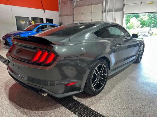 2020 Ford Mustang EcoBoost Premium