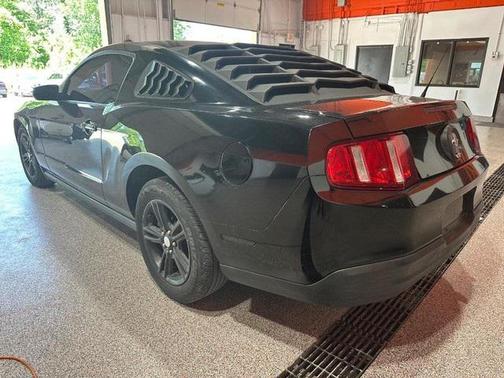 2010 Ford Mustang Base
