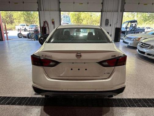 2020 Nissan Altima 2.5 SR