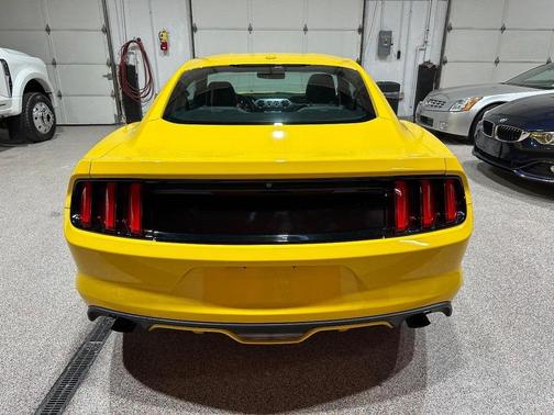 2015 Ford Mustang EcoBoost Premium
