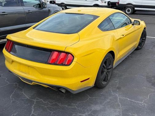 2015 Ford Mustang EcoBoost Premium