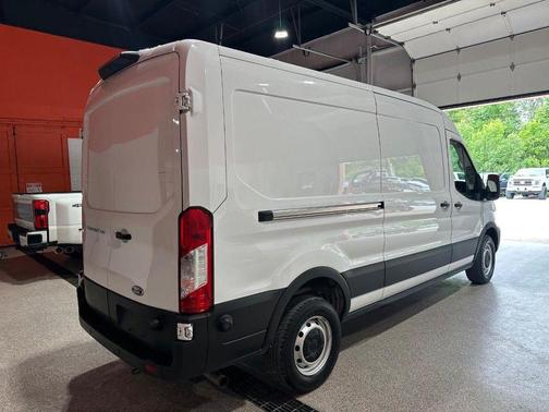 Oxford White 2024 Ford Transit-250 Base