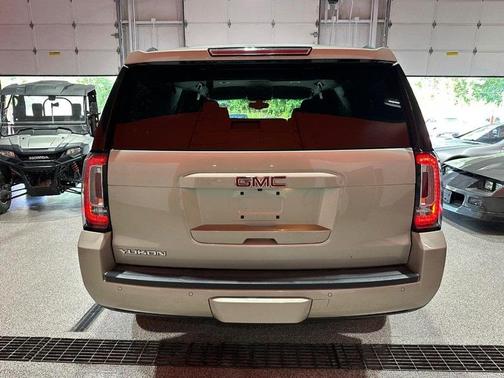 2016 GMC Yukon SLE