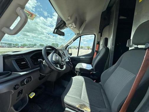 2021 Ford Transit-250 Base