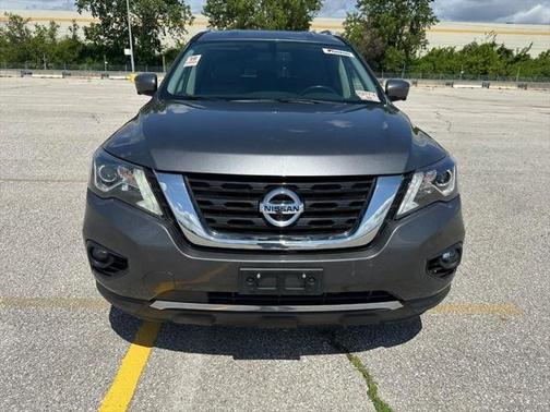 2020 Nissan Pathfinder SL